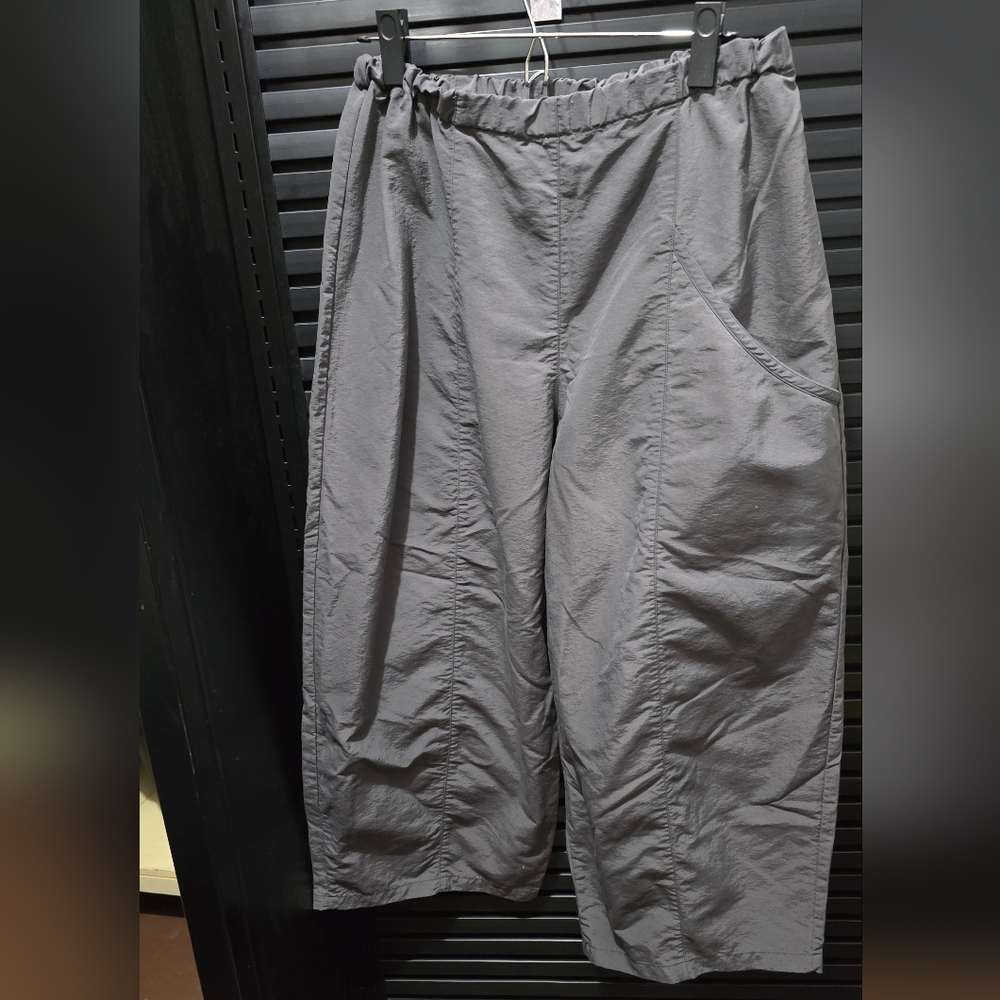 Eleven Stitch Design Pants and Vest - Picture 2 of 9